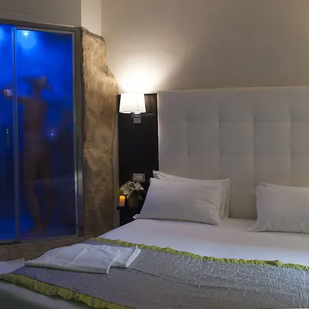 Roman Holidays Boutique Hotel-2