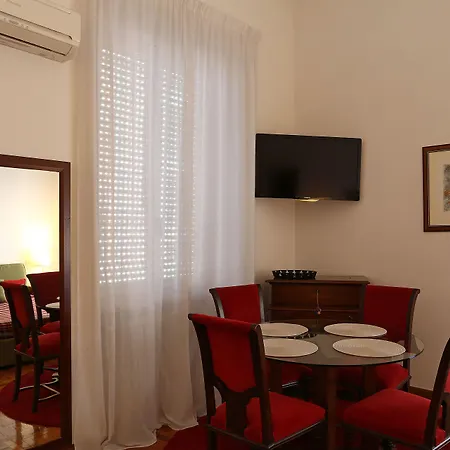 Houspitality Caesar Bed & Breakfast-3