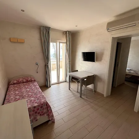 Marina Beach Suite Hotel-3