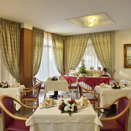 Hotel Rossini-2