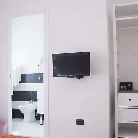 Aurelia Rooms-2