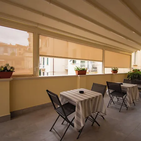 Affittacamere e appartamenti - Rent rooms&Apartments Le Camere Nel Corso - ADULTS ONLY-2