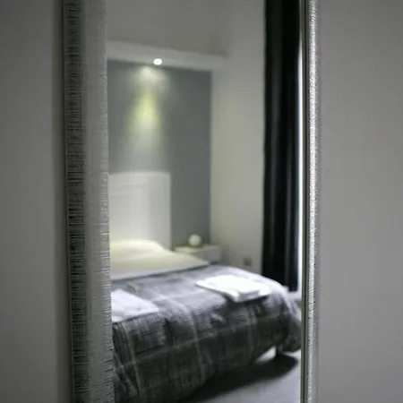 Arts & Rooms-2