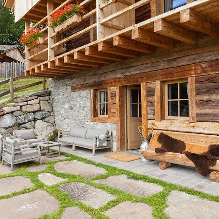 Chalet-Hotel Borgo Eibn Mountain Lodge, The Originals Relais-3