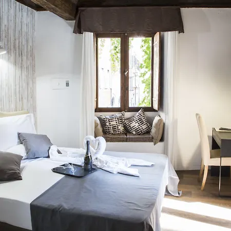 Do-Do Navona Suites-2