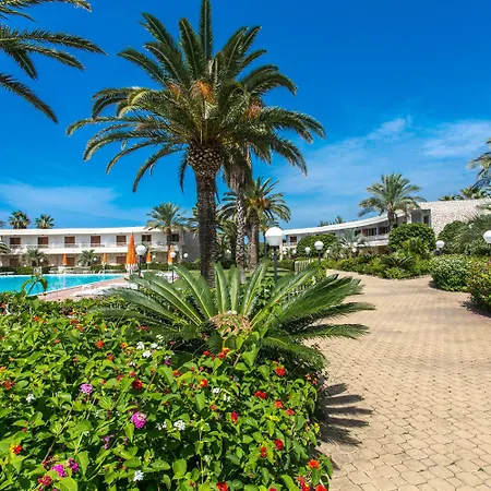Club Residence La Castellana Mare-3