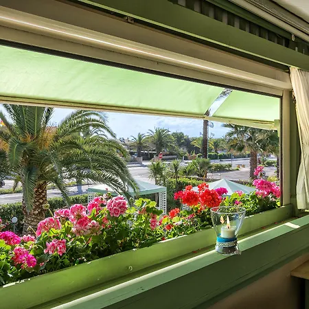 Hotel Siesta-3