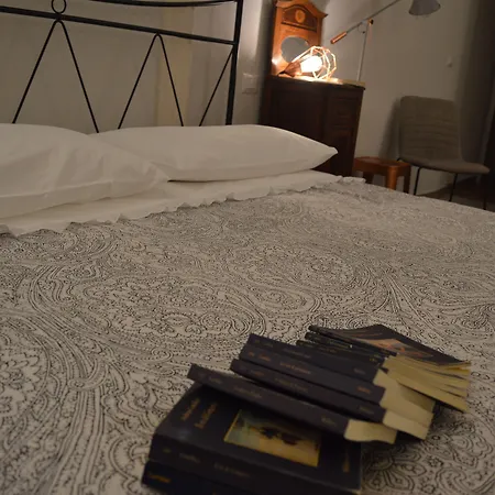 Bed, Book & Breakfast Landolina-3