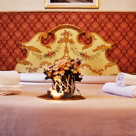 Venice Lion Residence Free Private Parking Easy Access Venice-3