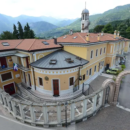 Arciduca Charming House Room & Breakfast-2