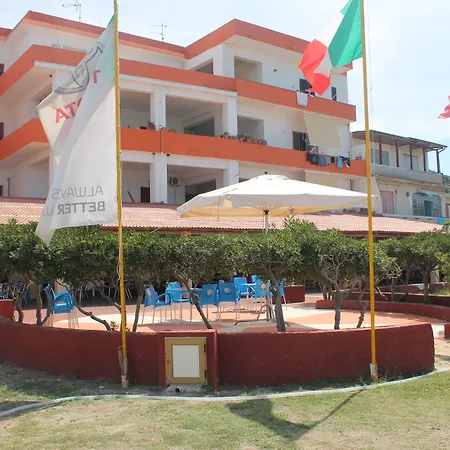 Hotel South Paradise-3