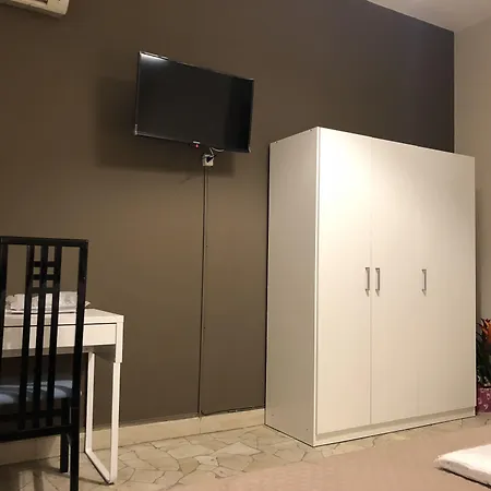 Etnea Glamour House-2