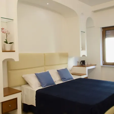 Sorrento Rooms-2