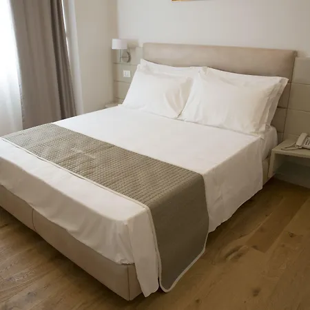 Boutique Hotel Enia-2