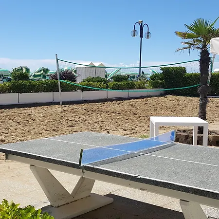 Hotel Heron-2