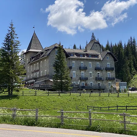 Hotel Castel Latemar-2