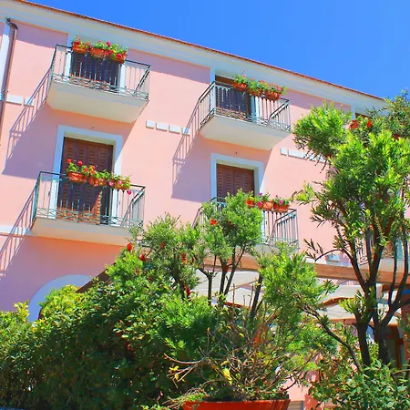 Hotel Pisacane-3