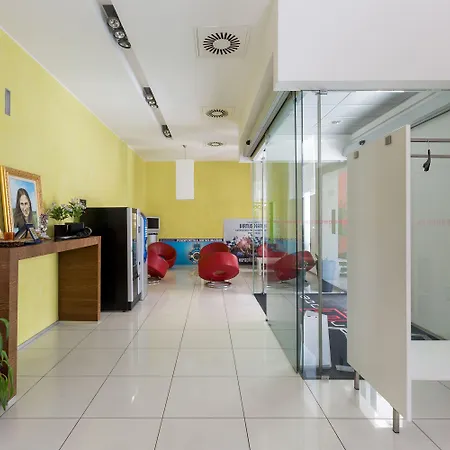 Silver Hotel-2
