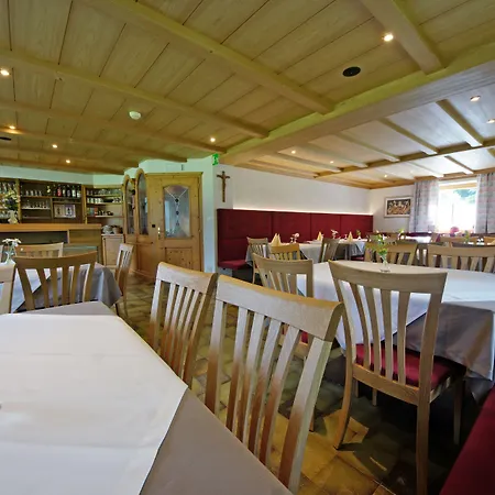 Pension Arnica B&B-2