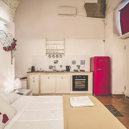 Cadelli Luxury Suite & Apartments-2
