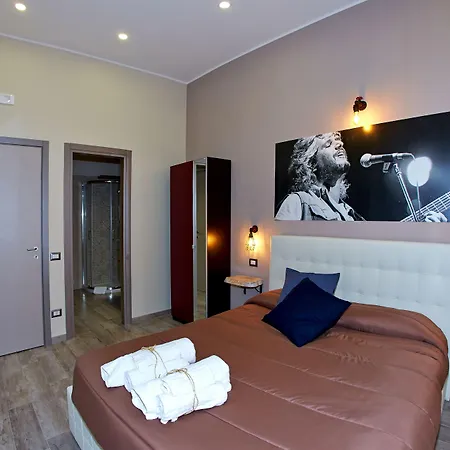 Artisti Sustinea Rooms-2