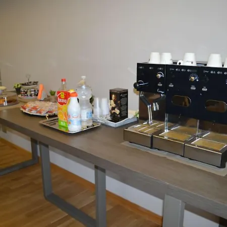 B&B Jolie Center-3