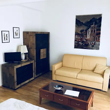Sally'S B&B-2