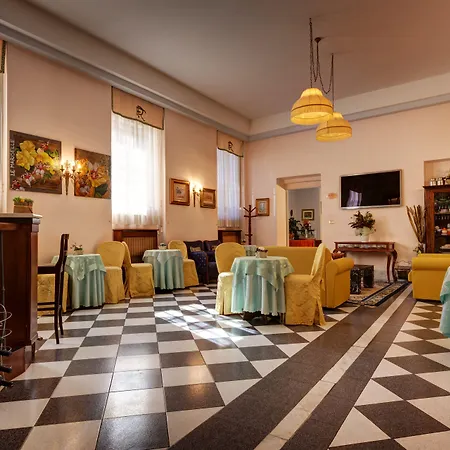 Hotel Residenza In Farnese-2