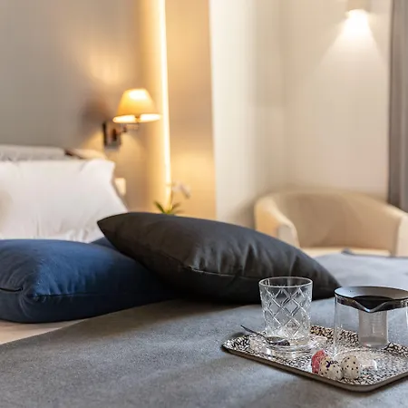 Lombardia40 Luxury Suites-2