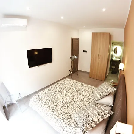Capo Suite Luxury Rooms-3