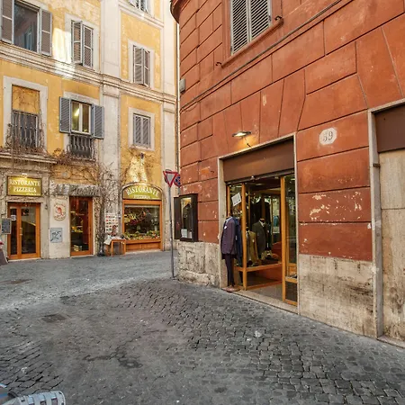 Bq House Trevi Luxury Rooms-2