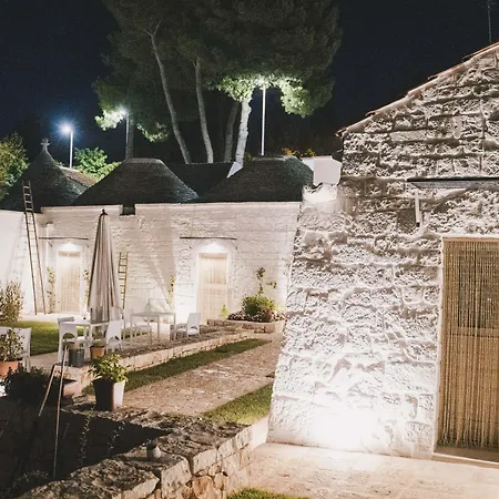 Trulli in corte-3