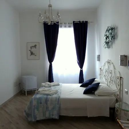 Clelia'S Boutique Rooms & Suites-2