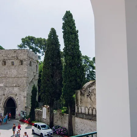 Ravello In-3
