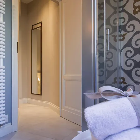 Pistoia Inn - Downtown'S Charming Rooms-3