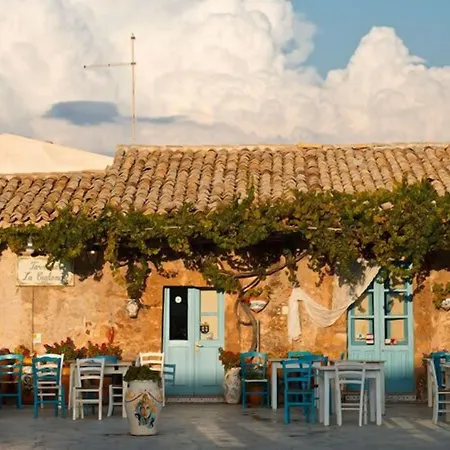 Bed&Breakfast La Terra dei Mari-3