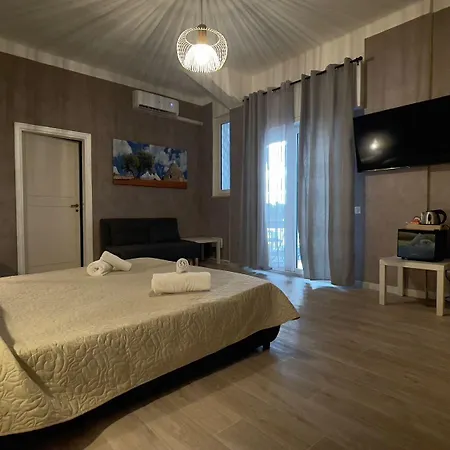 Cconforthotels R&B Gary House-2