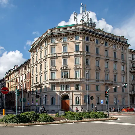 Daplace - Corso Monforte Suites-3