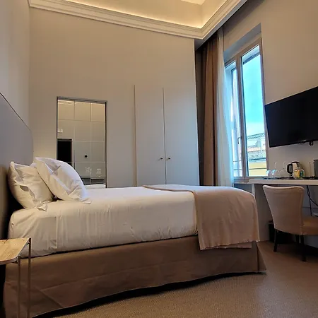Domus 21 Luxury Suites-2