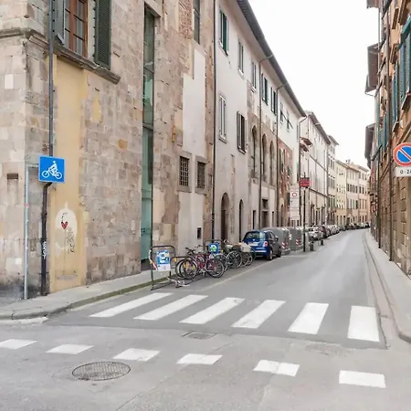 Luxury Tower House In Heart Of Pisa-3