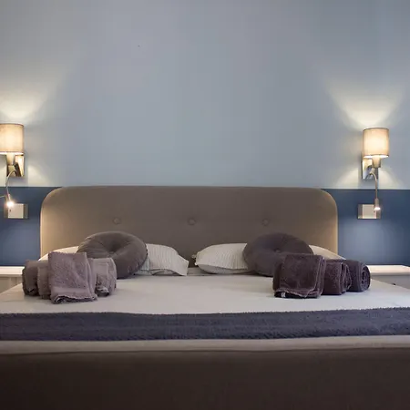 Shardan Guest House-2
