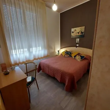 Maison Des Roses-2