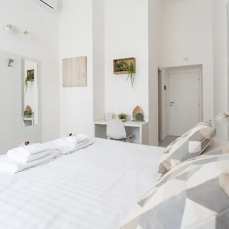 White Gioberti Guesthouse-2