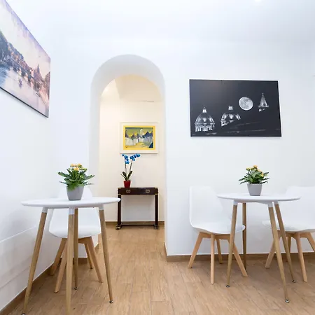 Dreaming In Rome - Vittorio Veneto Guest House-3