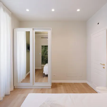 Firenze Boutique Rooms-3