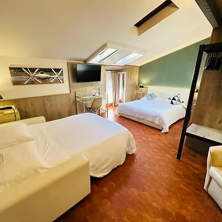 Hotel Italia-3