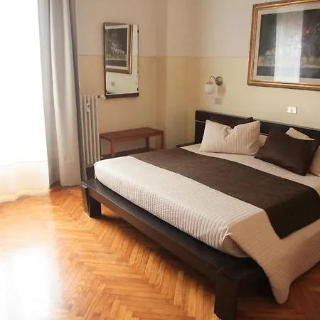 Albergo Garisenda Con Terrazza Panoramica Sulle Due Torri-2