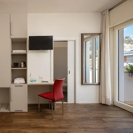 Hotel Villa Claudia-2