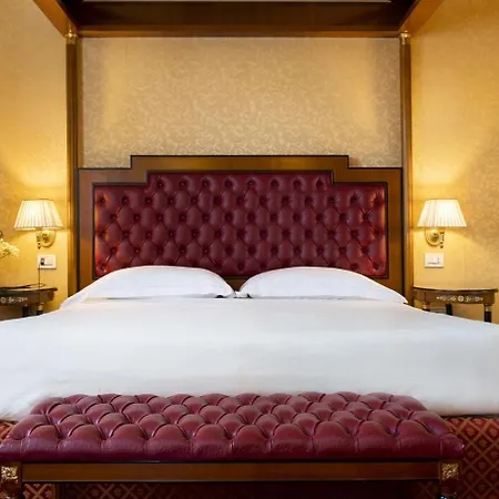Hotel Maxim-2
