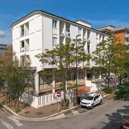 Amadei Hotel Promenade-3
